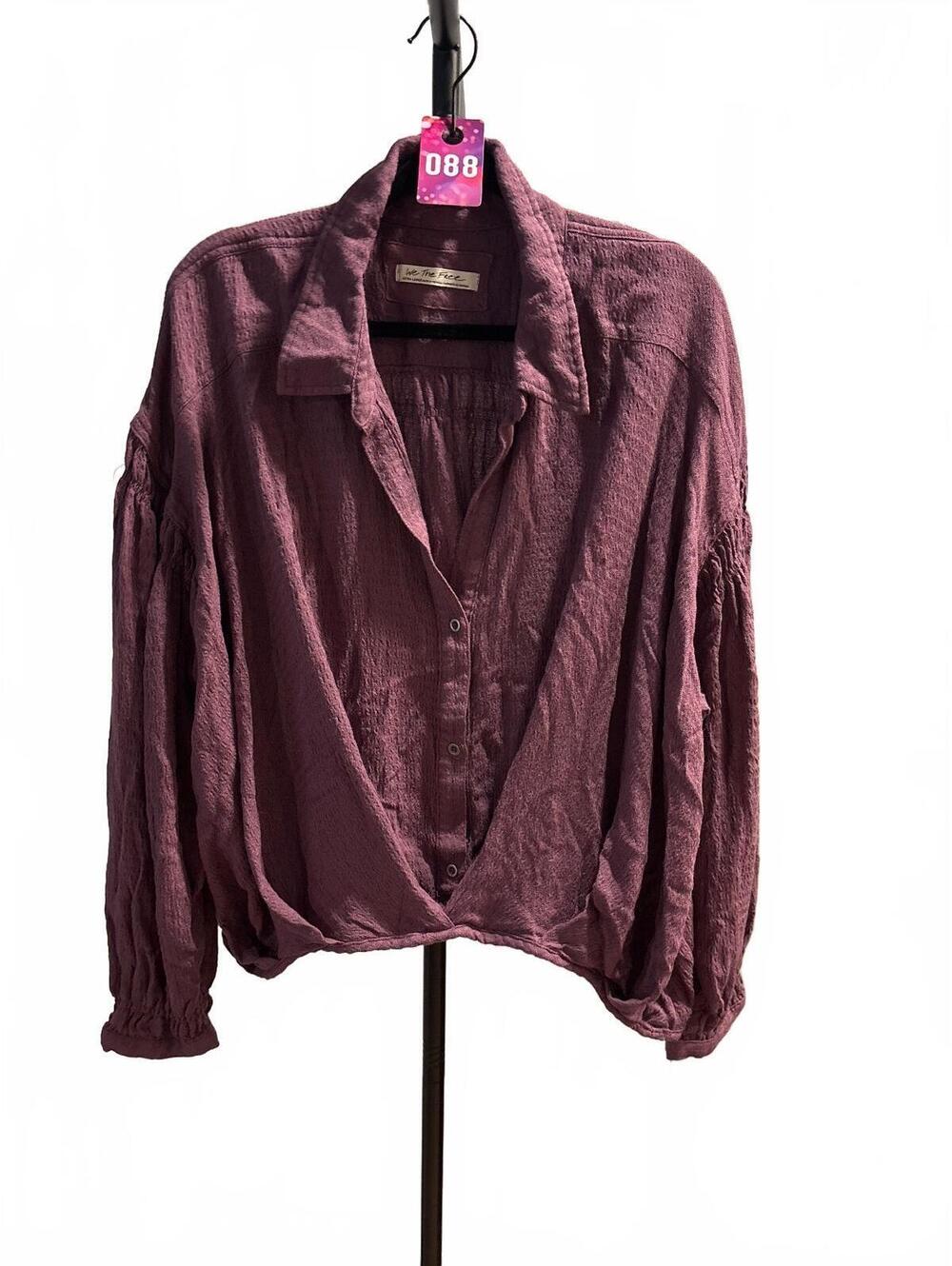 #FP088 We the Free Crinkled Boyfriend Buttondown size XL